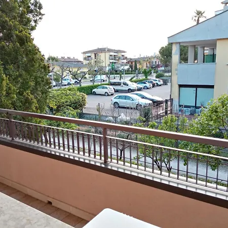 Casa Lugana 10 - Monolocale Con Piscina Direttamente A Lago *